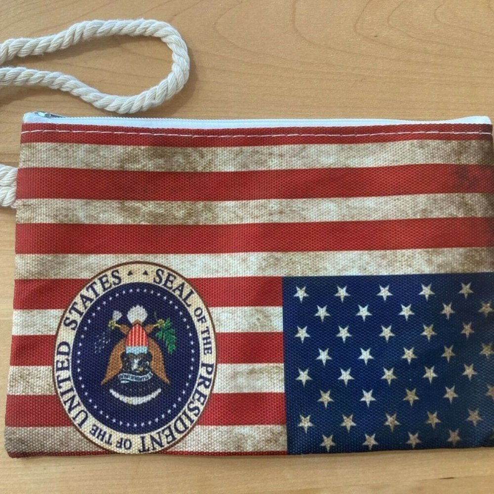 UNITED STATES OF AMERICA PRESIDENT Americana TOTE bag travel bag with wristlet - Picture 3 of 4